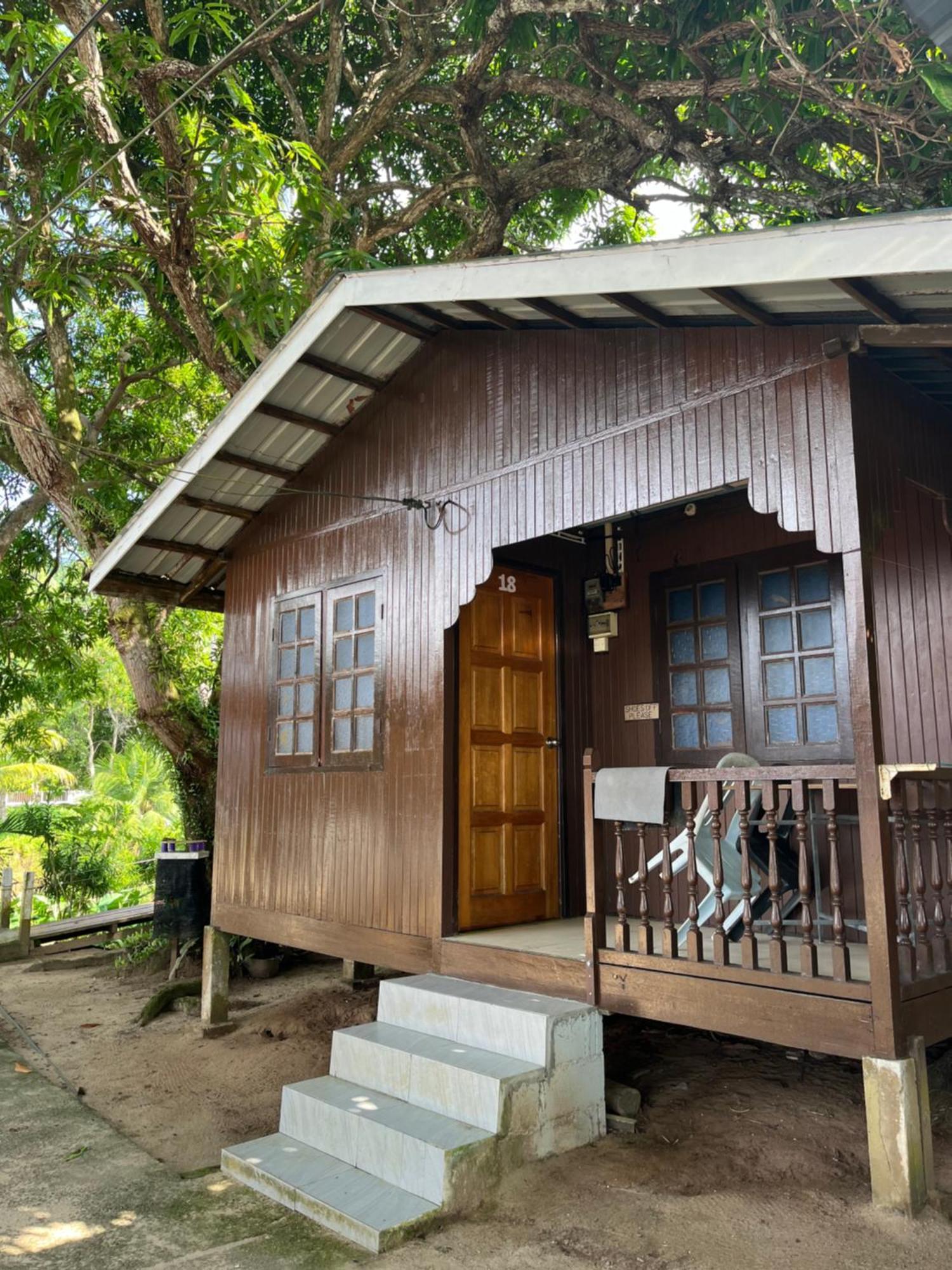 Sri Sentosa Chalet Kampong Mukut Екстериор снимка